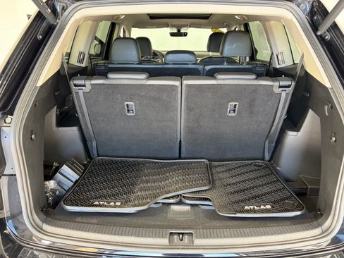 Used 2023 Volkswagen Atlas SE w/ Panoramic Sunroof Package FWD image 14