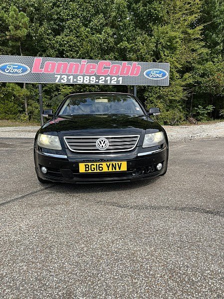 Used 2004 Volkswagen Phaeton W12 AWD/4WD image 2