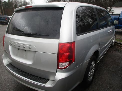 Used 2012 Dodge Grand Caravan SE image 6