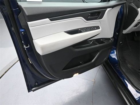 Used 2019 Honda Odyssey EX image 27