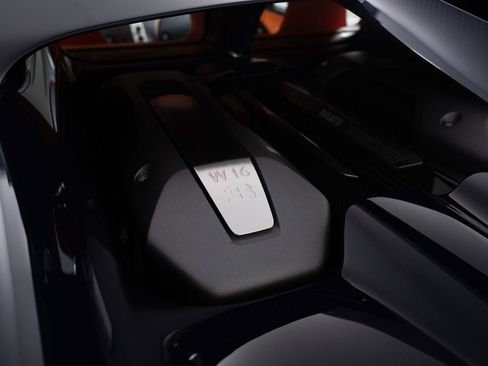 Used 2018 Bugatti Chiron AWD/4WD image 24