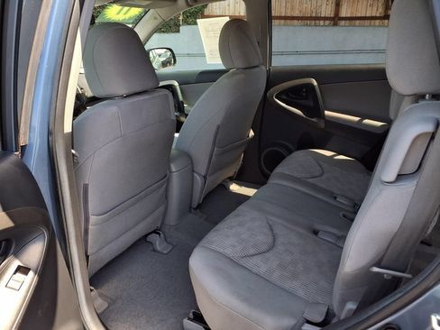 Used 2011 Toyota RAV4 2WD w/ Base L4 Extra Value Pkg image 17