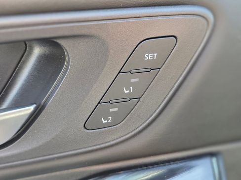 Used 2023 Nissan Rogue SL FWD image 24