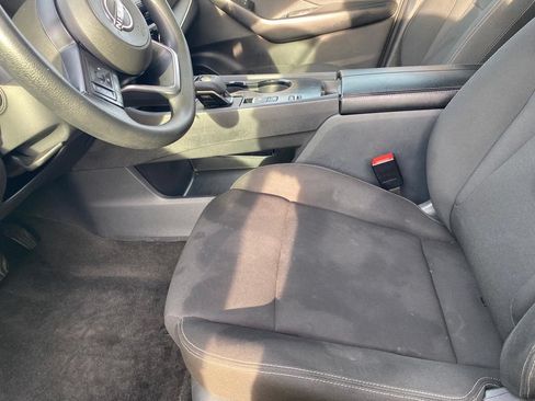 Used 2024 Nissan Rogue S FWD image 20