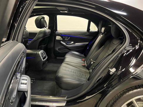 Used 2019 Mercedes-Benz S 560 Sedan image 48