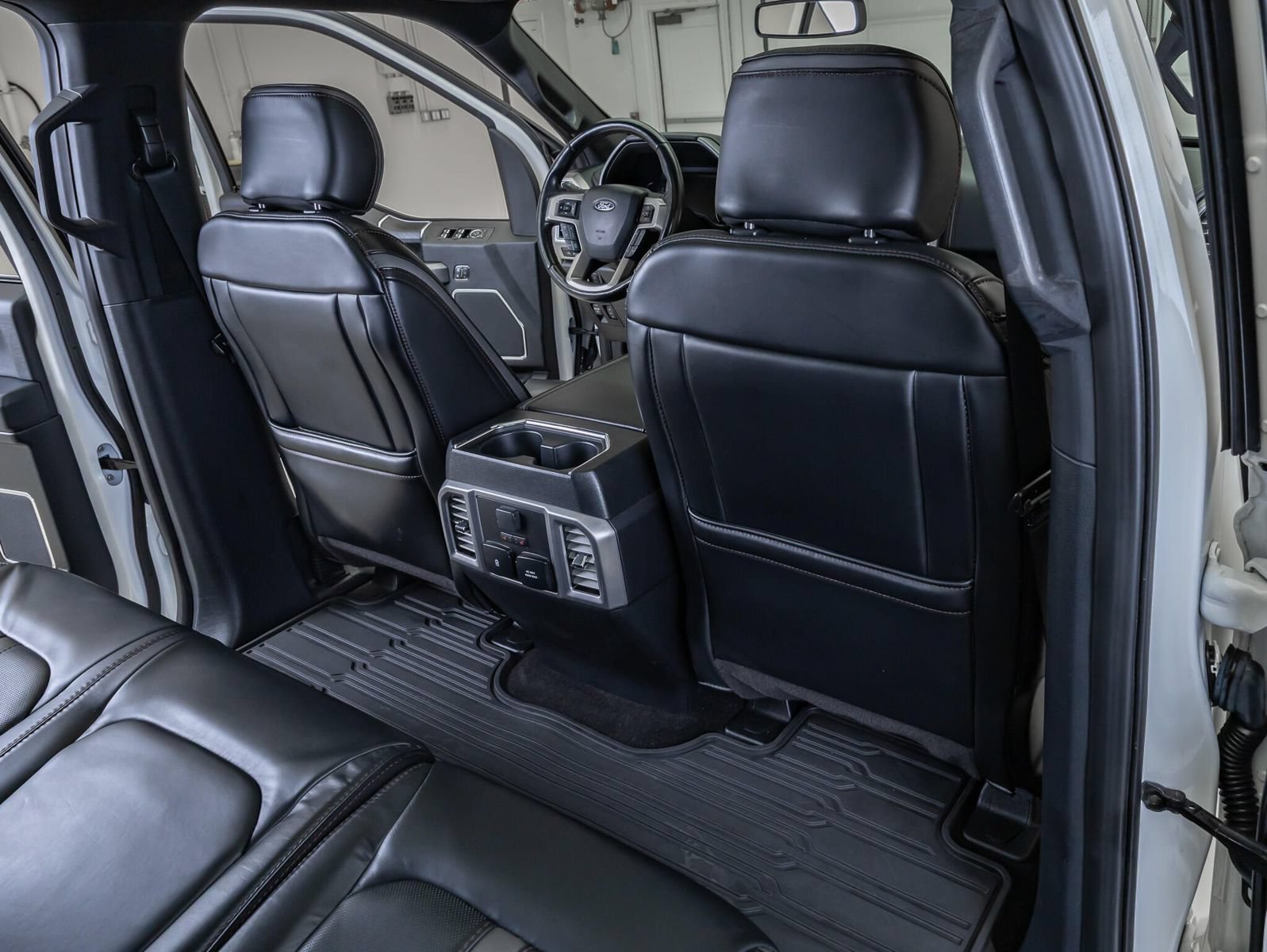 Used 2020 Ford F150 Platinum w/ Equipment Group 701A Luxury AWD/4WD image 33