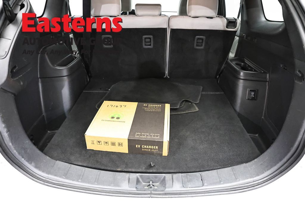 Used 2020 Mitsubishi Outlander SEL AWD/4WD image 11