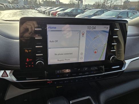 Certified 2022 Toyota Sienna Platinum image 23