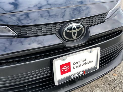 Used 2025 Toyota Corolla LE image 28