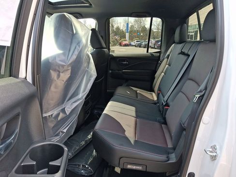 New 2026 Honda Ridgeline Black Edition image 6