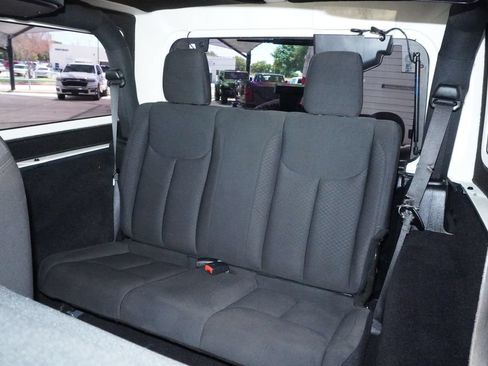 Used 2017 Jeep Wrangler Sport w/ Quick Order Package 24S AWD/4WD image 24