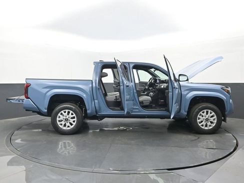 New 2026 Toyota Tacoma SR5 RWD image 30