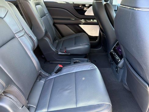 Used 2025 Lincoln Aviator Reserve w/ Equipment Group 201A AWD/4WD image 28