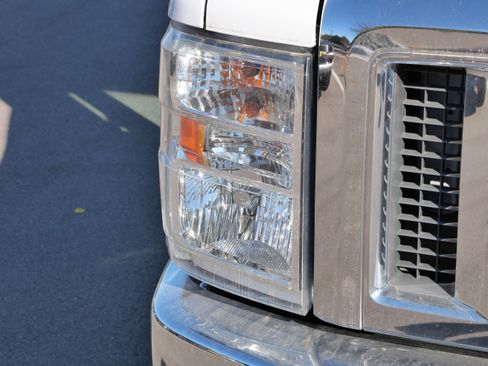 Used 2016 Ford E-450 and Econoline 450 Super Duty w/ Shuttle Bus Prep Package image 16