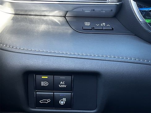 Used 2021 Toyota Highlander Limited image 20