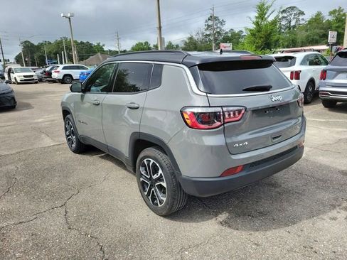 Used 2024 Jeep Compass Limited AWD/4WD image 3