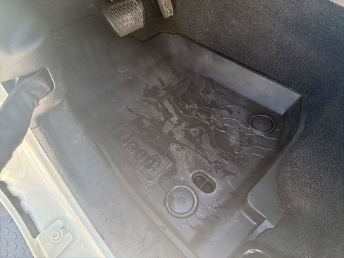 Used 2021 Jeep Wrangler Unlimited Sahara image 16