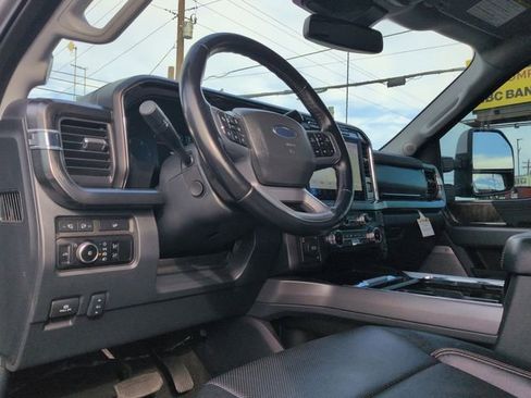 Used 2023 Ford F350 Lariat w/ Lariat Ultimate Package image 8