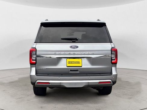 Used 2023 Ford Expedition Limited AWD/4WD image 4