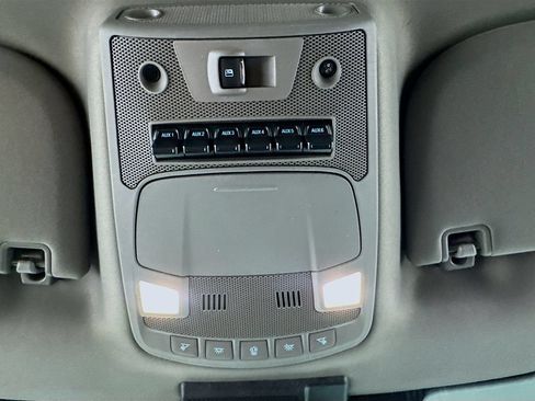 Used 2021 Ford F250 Lariat w/ Lariat Value Package AWD/4WD image 18