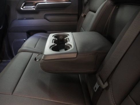 Used 2023 Chevrolet Silverado 1500 LT Trail Boss w/ LT Trail Boss Premium Package image 29