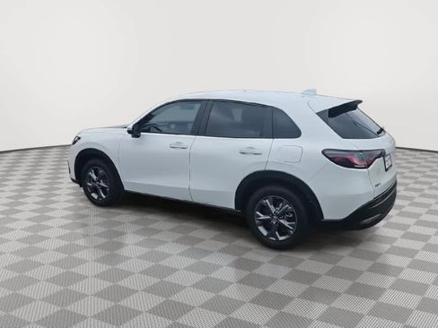 Certified 2026 Honda HR-V LX image 6