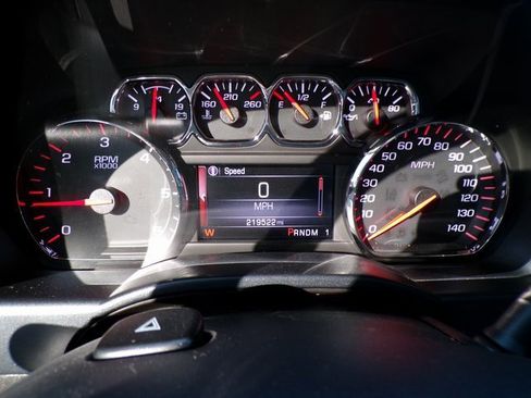 Used 2015 GMC Sierra 2500 SLT w/ Driver Alert Package image 16