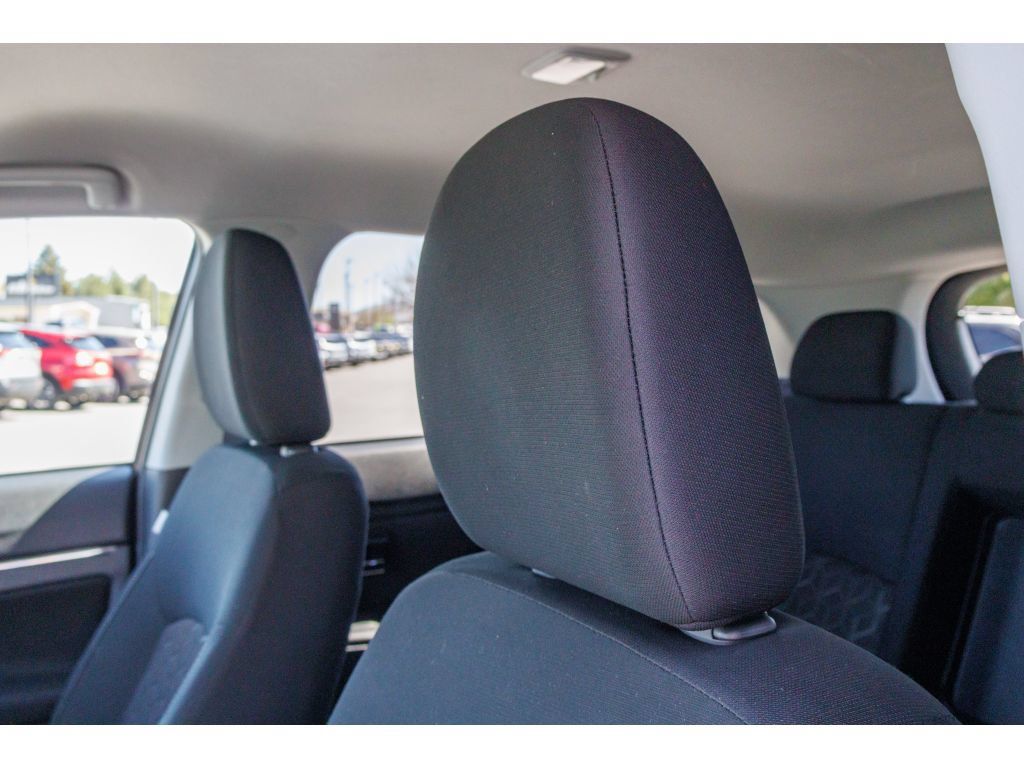 Used 2025 Mitsubishi Outlander Sport ES AWD/4WD image 17