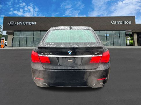 Used 2011 BMW 750i image 6