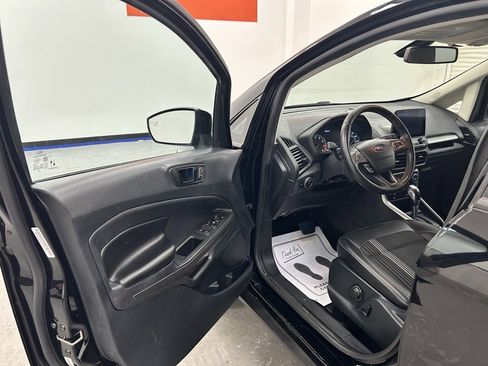 Used 2020 Ford EcoSport SES image 9
