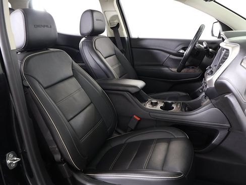 Used 2021 GMC Acadia Denali w/ Denali Technology Package image 36