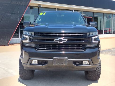 Used 2021 Chevrolet Silverado 1500 RST AWD/4WD image 2