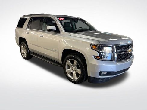 Used 2018 Chevrolet Tahoe LT w/ Luxury Package AWD/4WD image 8