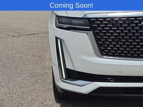 Used 2021 Cadillac Escalade ESV Premium Luxury w/ Driver Assist Tech Package RWD image 10