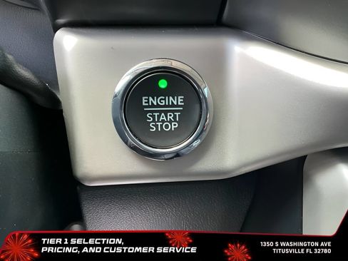 Used 2023 Ford Expedition XLT RWD image 32
