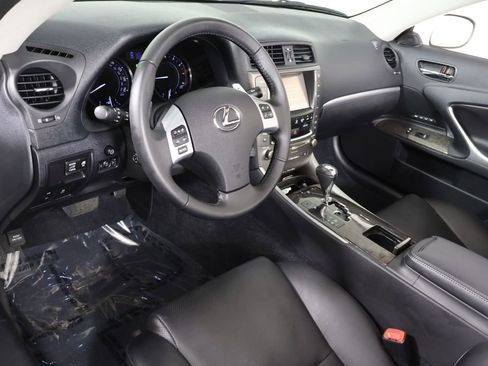 Used 2014 Lexus IS 250C 250 w/ Luxury Package image 32