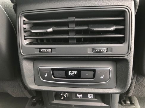 Used 2019 Audi Q8 Premium w/ Convenience Package image 35