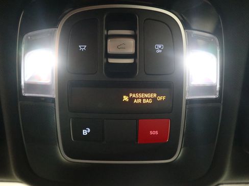 Used 2025 Hyundai Tucson Limited AWD/4WD image 35