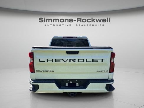 Used 2024 Chevrolet Silverado 1500 Custom w/ LPO, Dark Essentials Package AWD/4WD image 4
