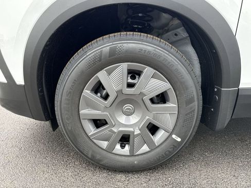 New 2026 Nissan Kicks S w/ Charging Package FWD image 10