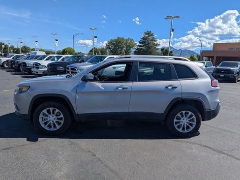 Used 2020 Jeep Cherokee Latitude AWD/4WD image 7