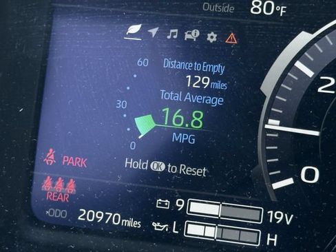 Used 2024 Toyota Tundra Limited AWD/4WD image 16
