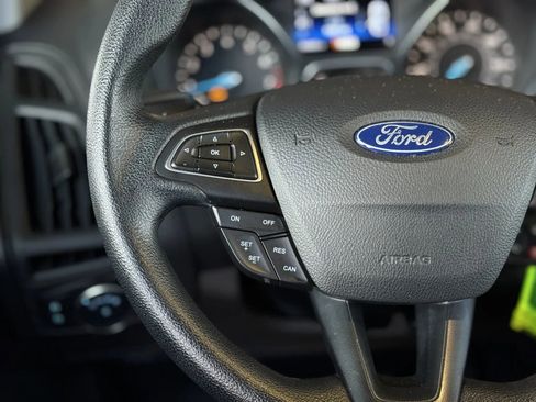 Used 2018 Ford Focus SEL image 23