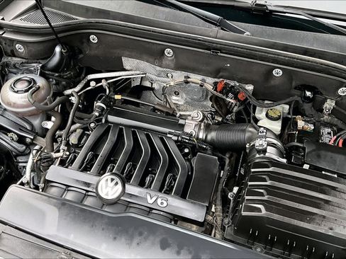 Used 2018 Volkswagen Atlas SEL image 30