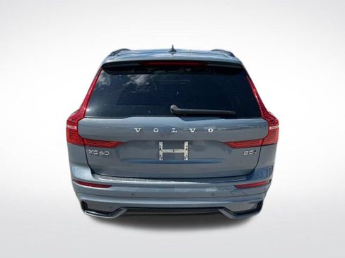 Used 2024 Volvo XC60 B5 Core w/ Protection Package Premier AWD/4WD image 6