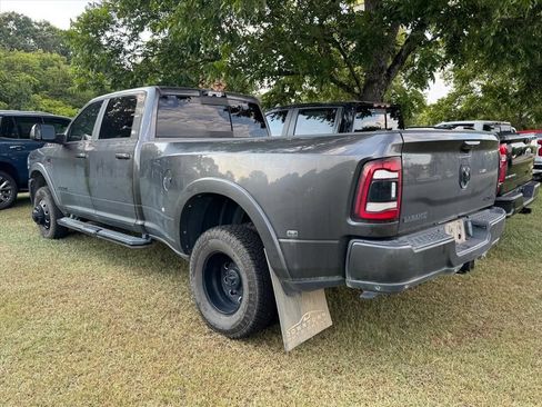 Used 2022 RAM 3500 Laramie w/ Night Edition AWD/4WD image 7