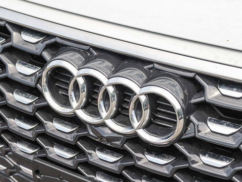 New 2025 Audi Q5 2.0T Premium Plus AWD/4WD image 5