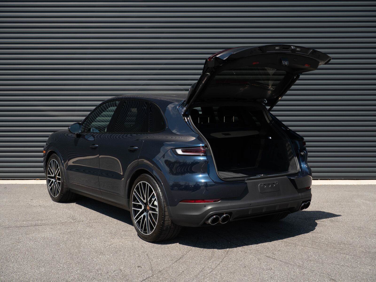 Used 2026 Porsche Cayenne S AWD/4WD image 33