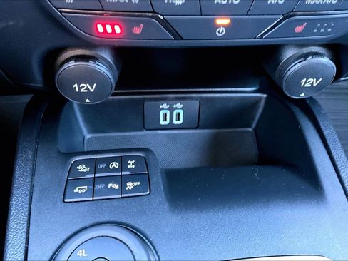 Used 2023 Ford Ranger Lariat w/ Tremor Off-Road Package image 17