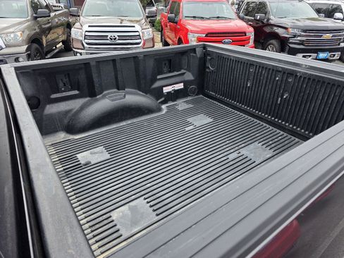 Used 2018 Ford F150 XLT w/ Equipment Group 301A Mid AWD/4WD image 11